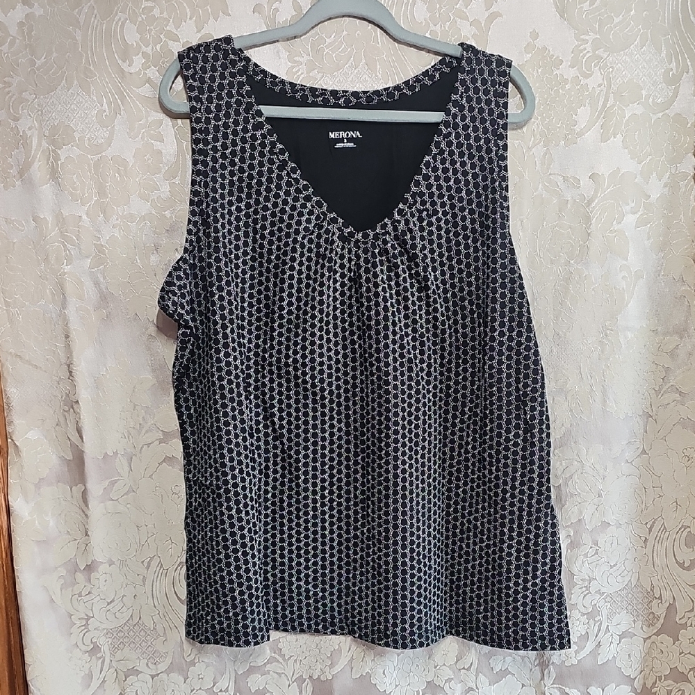 Merona Black and White Sleeveless Tank Top
